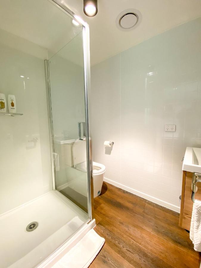 Modern 2-Bedroom Apartment 7-Mins Walk To Queenstown Exteriér fotografie